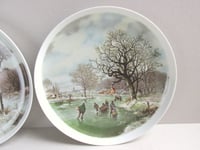 Image 5 of 2 x Vintage Royal Schwabap Porcelain Wall Hanging Plates, Dutch Winter Scenes Artwork, Dia 9 3/4" 