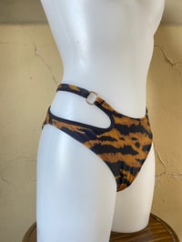 Image 3 of Bikini Brazilen Ring Leo/Zebra/Black