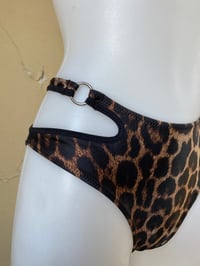 Image 9 of Bikini Brazilen Ring Leo/Zebra/Black