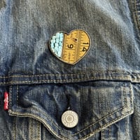 Image 5 of The Heart Rules Brooch/Pendant