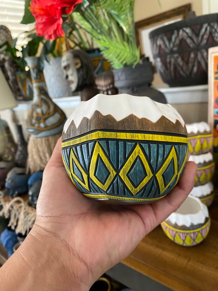 Image of 16oz Fijian Tapa Inspired Coconut Mug (b) - US Shipping Included 