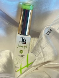 Gel Liner B04