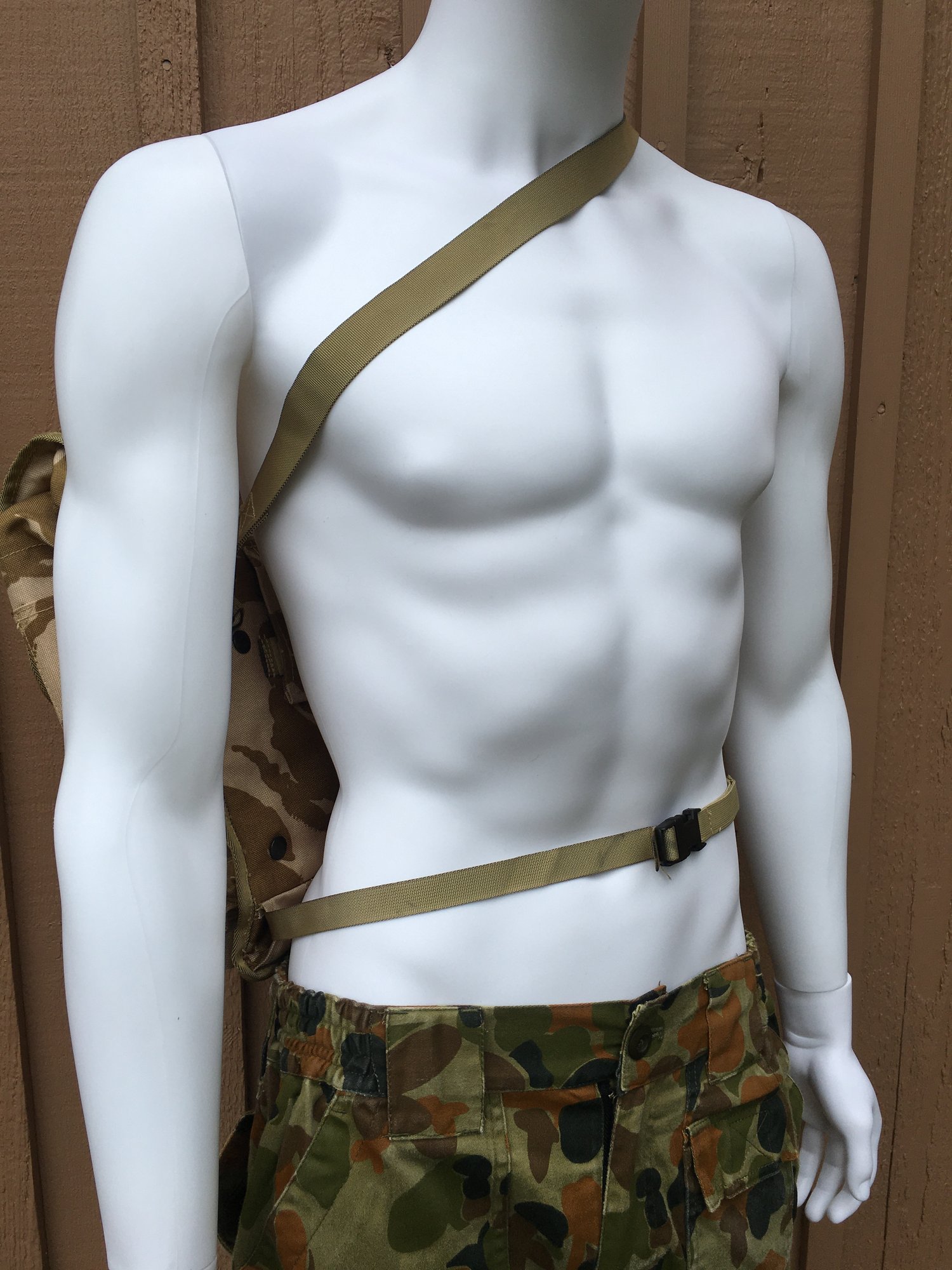 Image of British Army Shoulder Bag – Desert DPM Camo – Used/Issued (Grade 1)