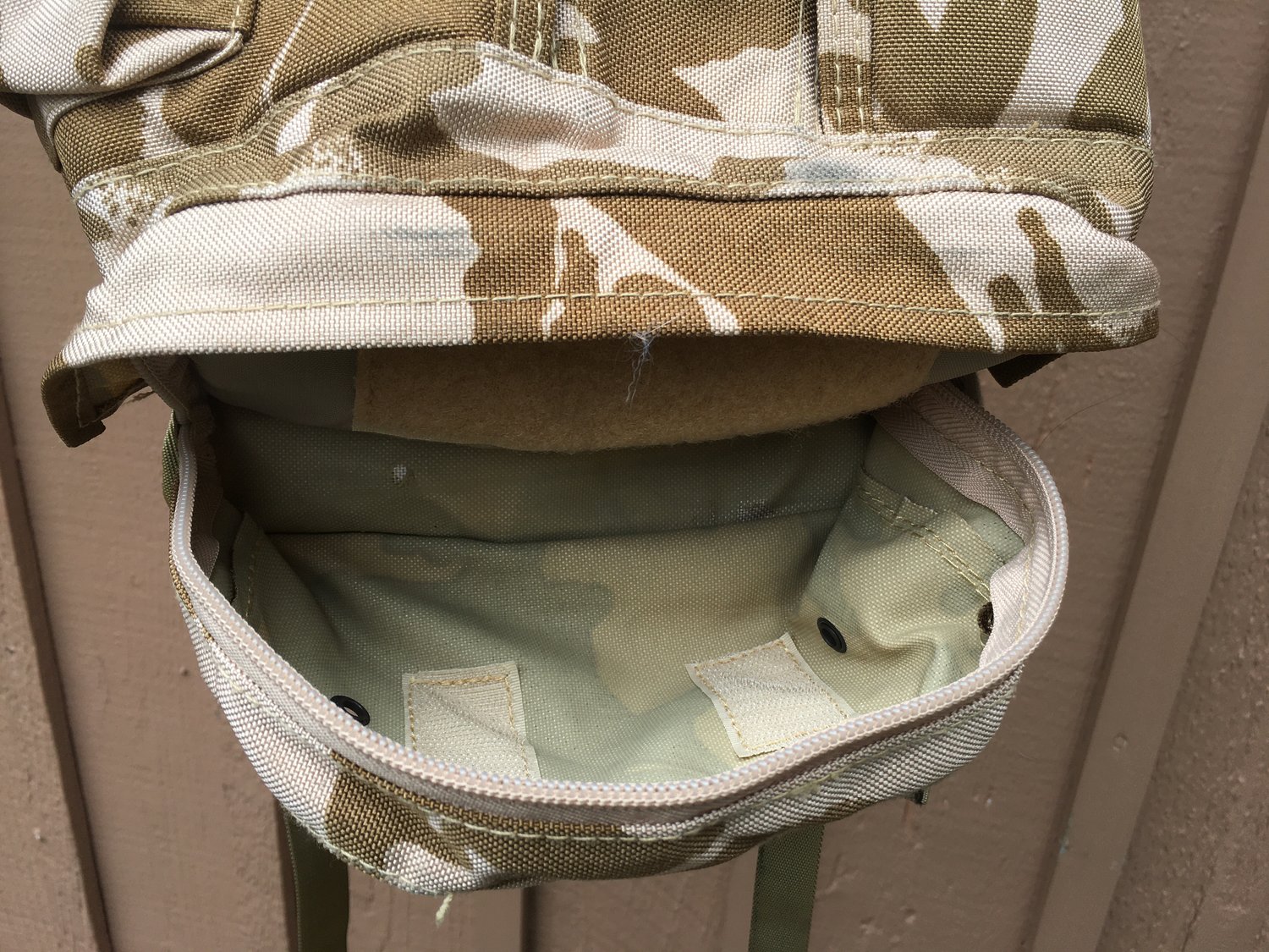 Image of British Army Shoulder Bag – Desert DPM Camo – Used/Issued (Grade 1)