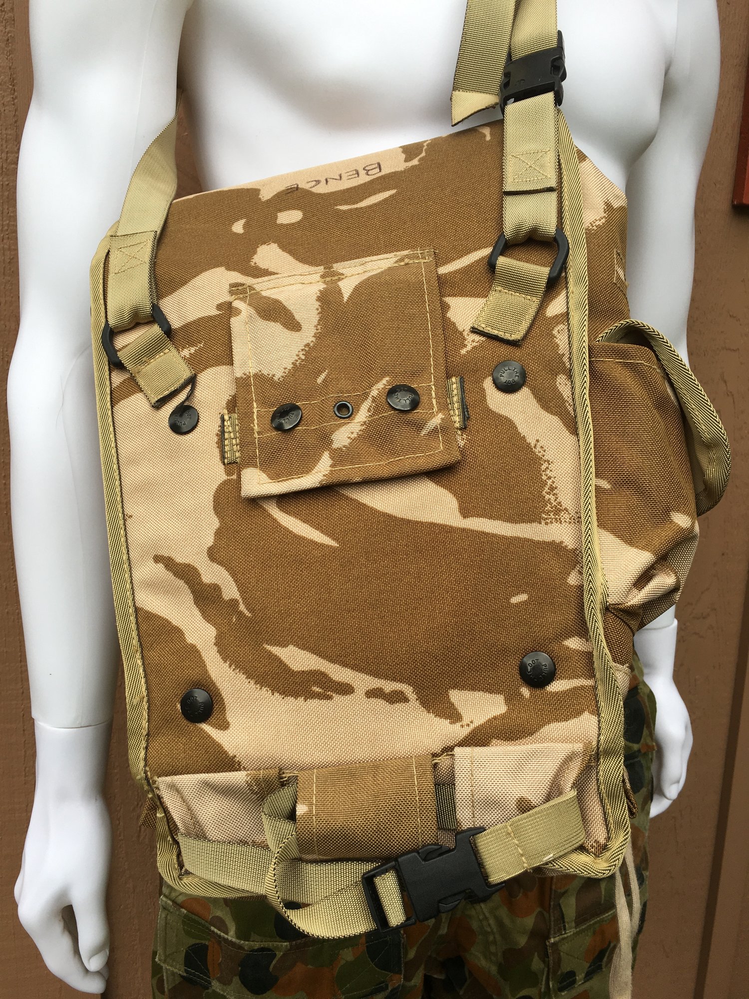 Image of British Army Shoulder Bag – Desert DPM Camo – Used/Issued (Grade 1)
