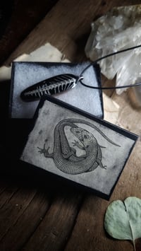 Image 2 of Vintage Lizard Gift Box