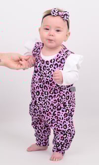Image 4 of Evin
