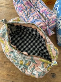 Image 4 of Trousse de toilette  | petit modèle
