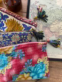 Image 5 of Petite trousse en Kantha