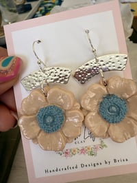 Image 2 of Cream Poppie Earrimgs