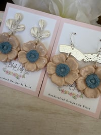 Image 1 of Cream Poppie Earrimgs