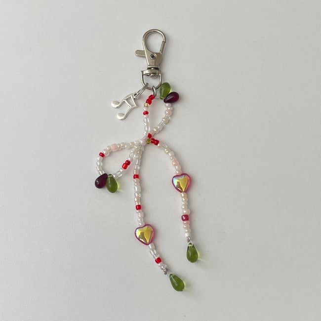 'music and bow' keychain