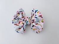 Confetti | classic bow