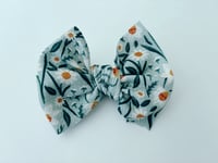 Mint Floral | classic bow
