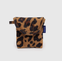 Image 5 of Baggu - Puffy Earbuds Case