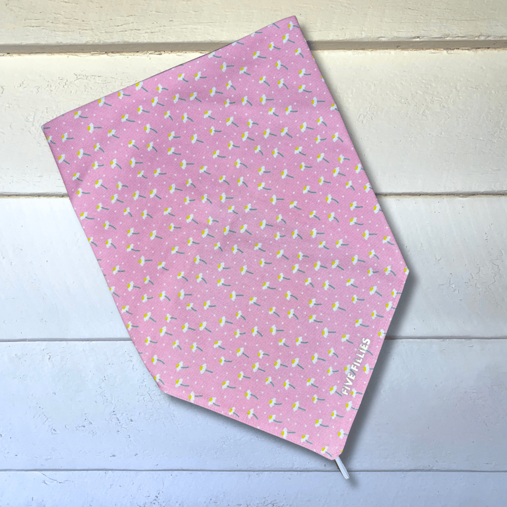 Image of Pink Daisy Scarf
