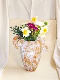 Image 2 of Vase Exquis
