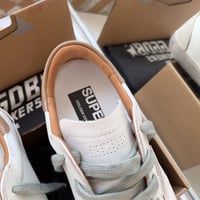 Image 4 of Cream•