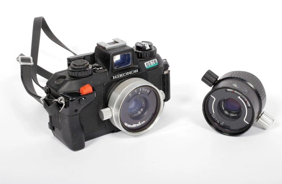 Image of Nikon Nikonos IV-A underwater 35mm SLR film camera with 35mm + 80mm lenses #0576