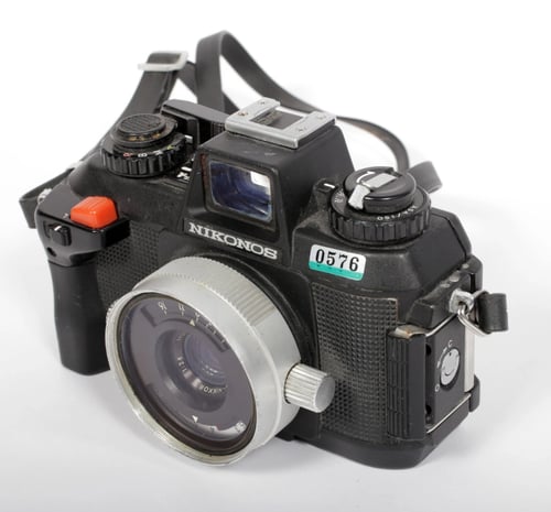 Image of Nikon Nikonos IV-A underwater 35mm SLR film camera with 35mm + 80mm lenses #0576