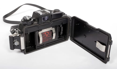 Image of Nikon Nikonos IV-A underwater 35mm SLR film camera with 35mm + 80mm lenses #0576