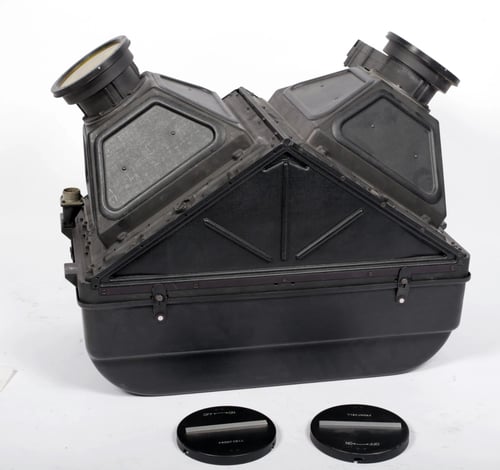 Image of US Air Force high alt. balloon reconnaissance dual duplex aerial camera in crate #0569