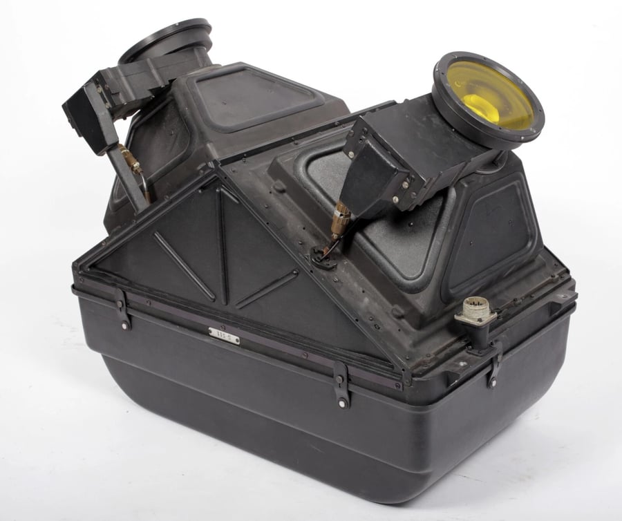Image of US Air Force high alt. balloon reconnaissance dual duplex aerial camera in crate #0569