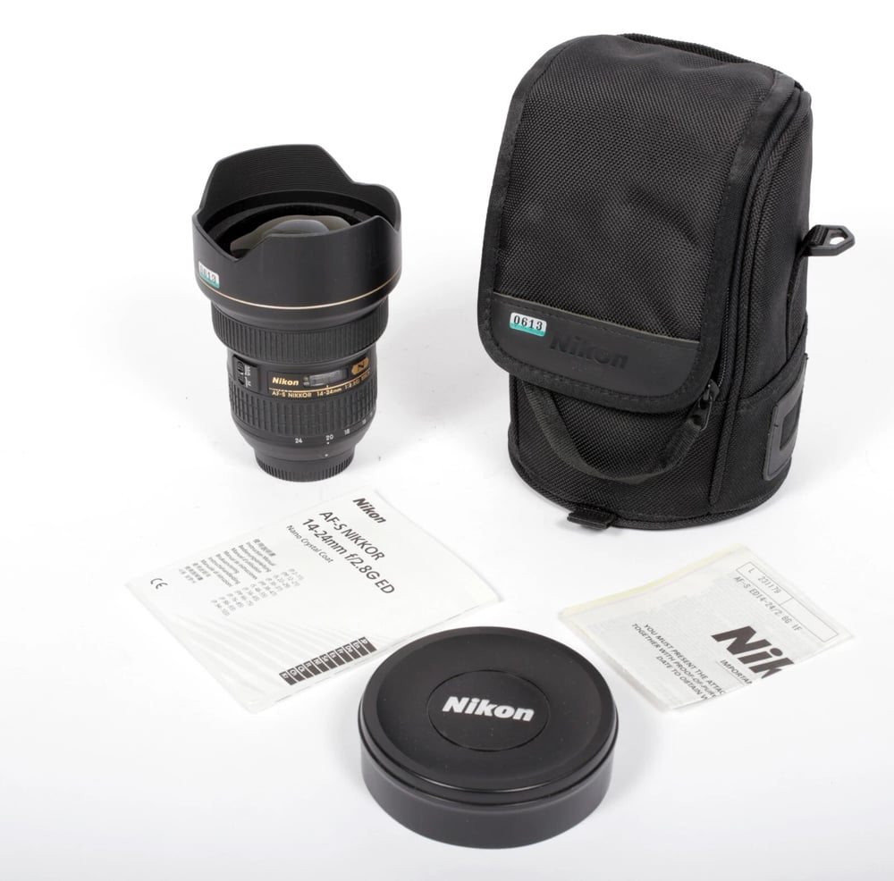 Image of Nikon af-s nikkor 14-24mm f/2.8g ed lens with case and paperwork #0613