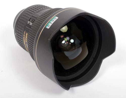 Image of Nikon af-s nikkor 14-24mm f/2.8g ed lens with case and paperwork #0613