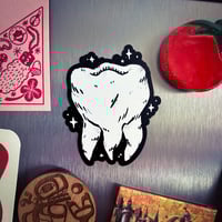 Image 2 of TOOTH Magnet