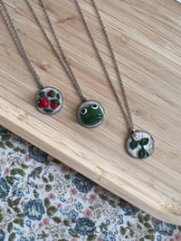 Image 4 of flower stainless steel necklace