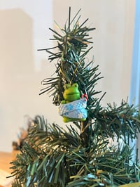 Image 3 of cozy sapeaux christmas ornament