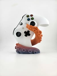 Octopus-Inspired Xbox Controller Stand
