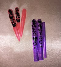 Image 2 of Customizable Press On Nails 