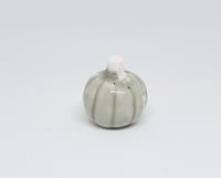 Image 3 of little pumpkin bead