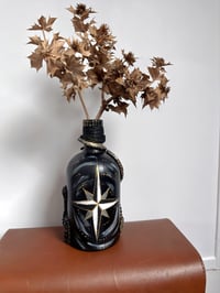 Image 1 of Bouteille décorative rose des vents