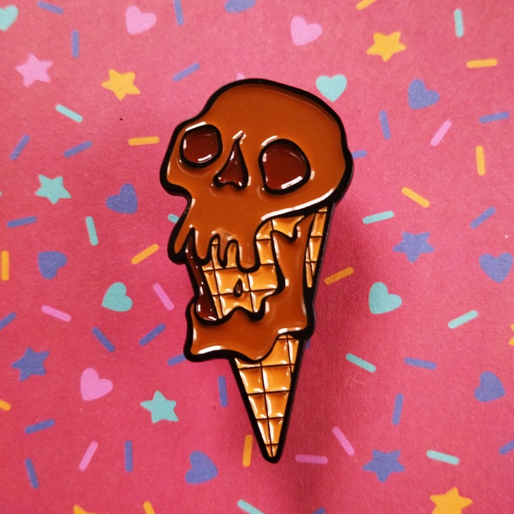 Image of ice scream enamel pin