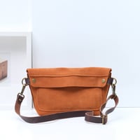 Image 3 of Commuter Lite in warm pumpkin