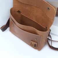 Image 5 of Fanny Pack in vintage tan