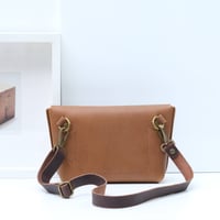 Image 3 of Fanny Pack in vintage tan