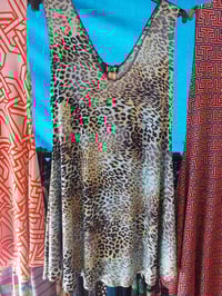 Pale blue/green leopard Swing Top