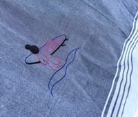 Image 6 of  PRE-COMMANDE - Fouta de plage brodée "LIBERTE" - Collab' ADOLIE