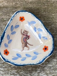 Image 1 of Dancing Cat Trinket Dish