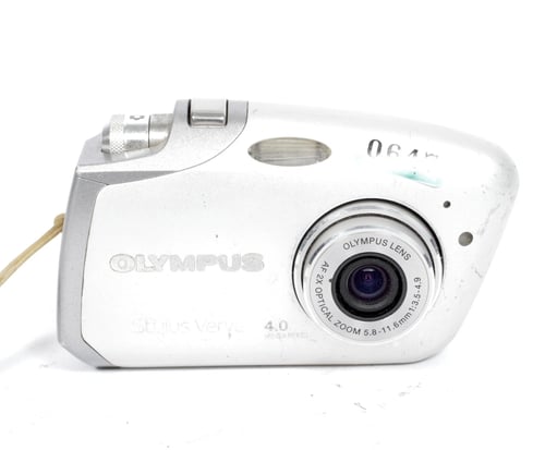 Image of Olympus Verve 4.0MP digital camera TESTED + new battery and charger #0647