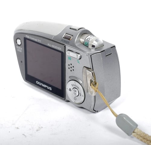 Image of Olympus Verve 4.0MP digital camera TESTED + new battery and charger #0647