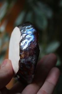 Image 2 of kiss me on the mouth ashtray 🚬