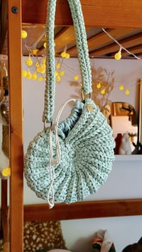 Image 1 of Nautilus bag pearly hues