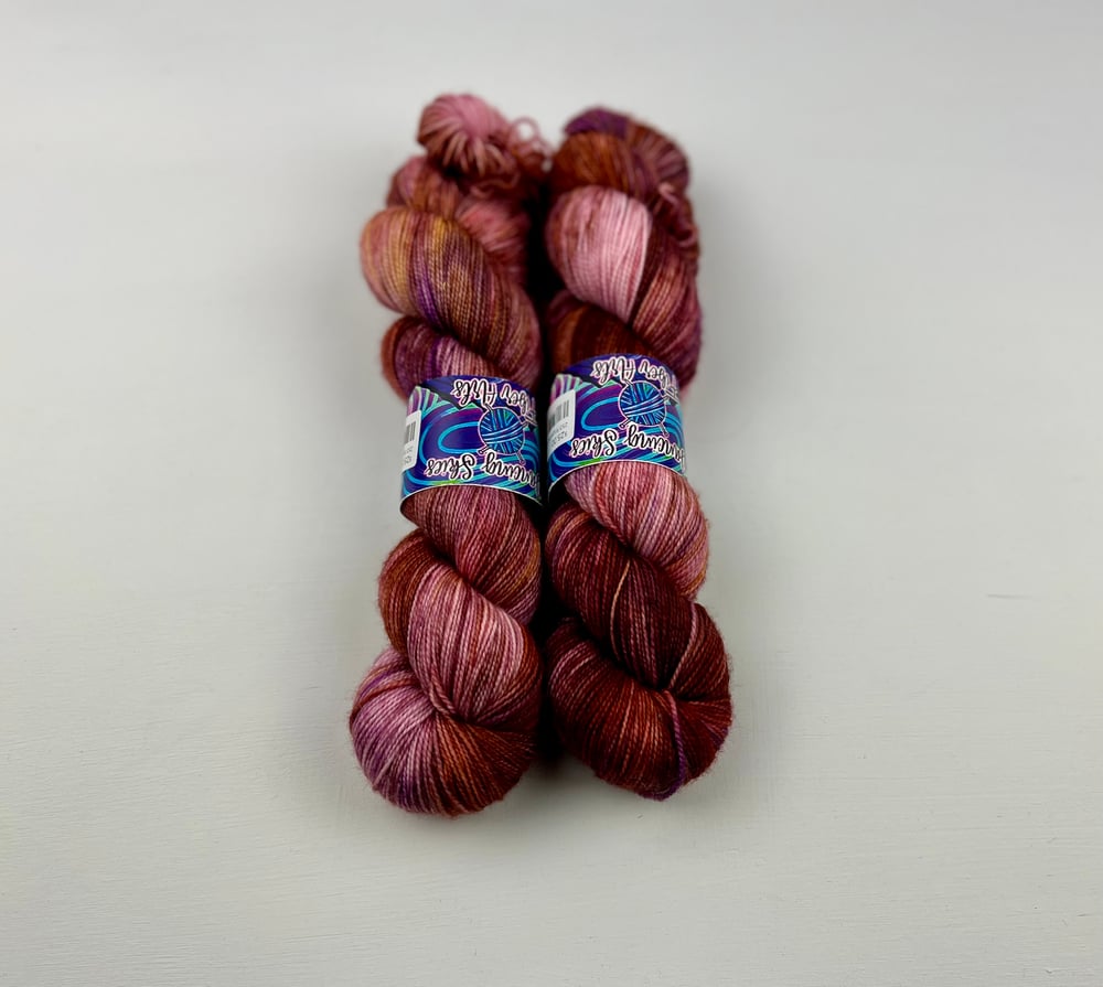 Image of Fingering Weight 44