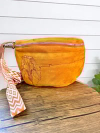Image 4 of Orange Tennessee Iris Purse