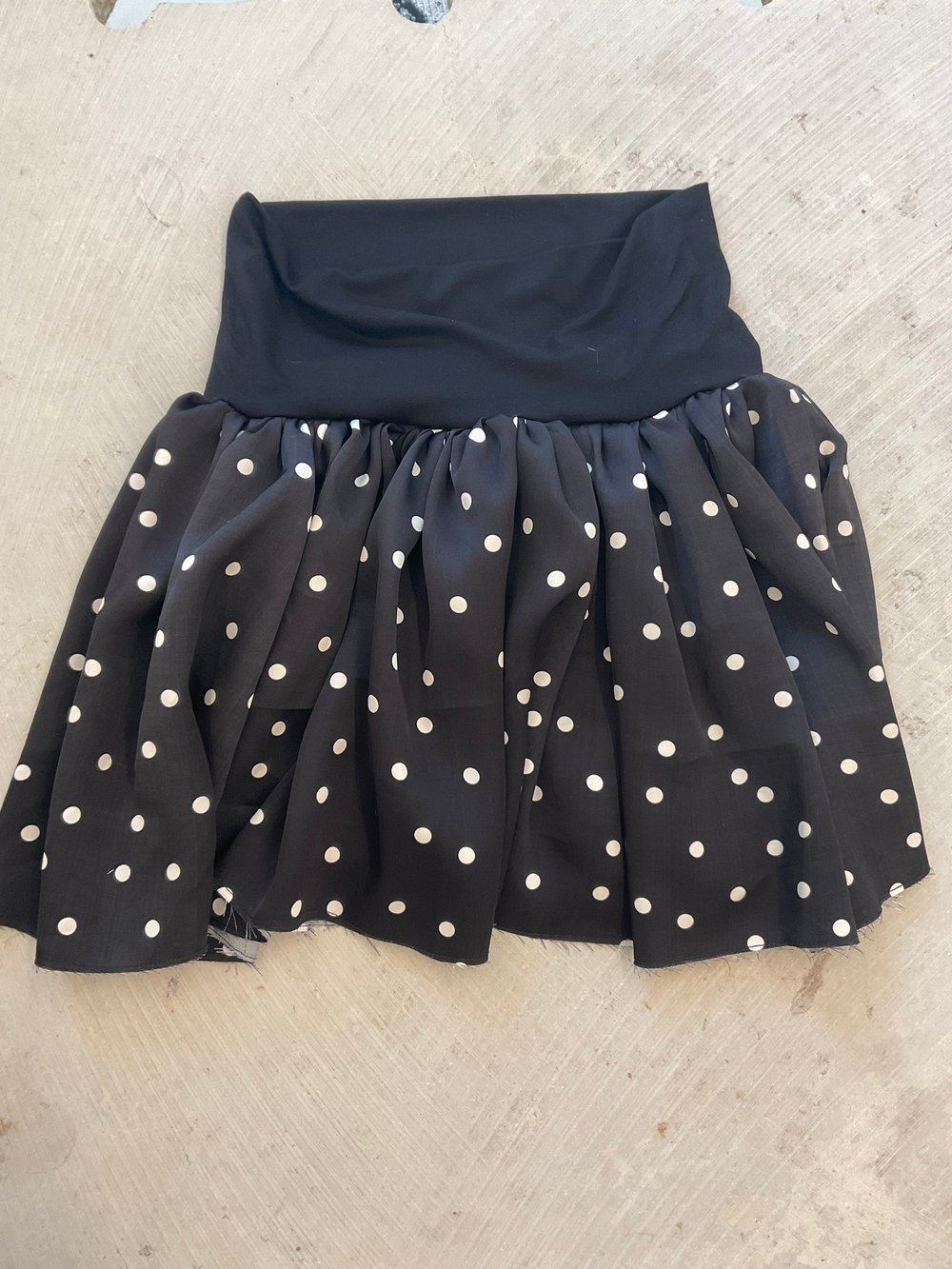 mini bella with dots 